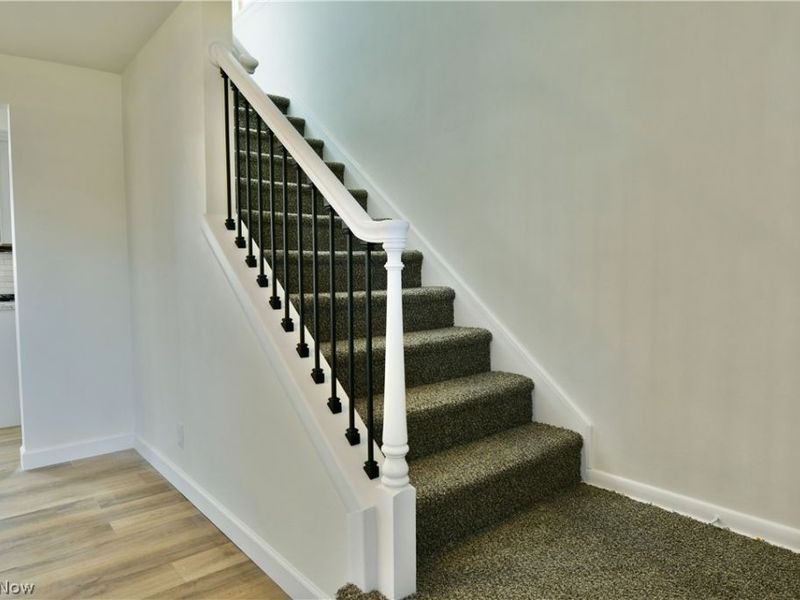 8351 Chesterton Drive, Youngstown, OH 44514 Photo 21