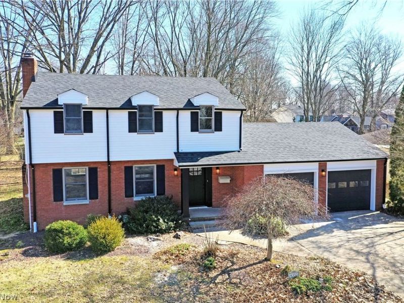 8351 Chesterton Drive, Youngstown, OH 44514 Photo 3