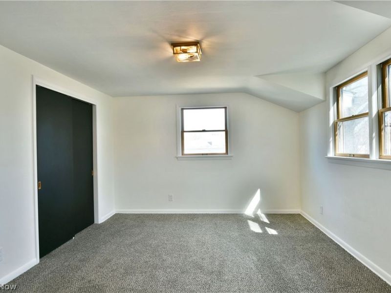 8351 Chesterton Drive, Youngstown, OH 44514 Photo 32