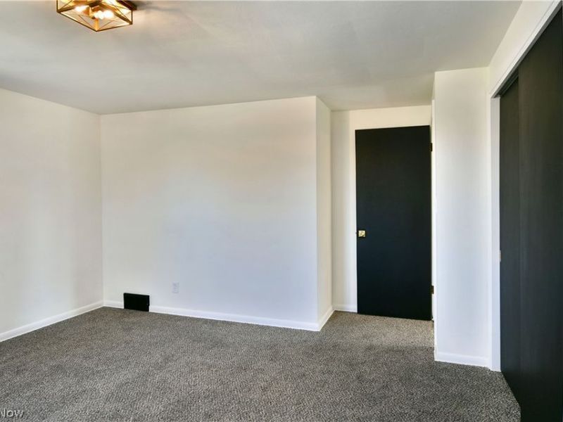 8351 Chesterton Drive, Youngstown, OH 44514 Photo 39