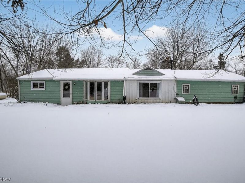 3309 Winchell Road, Mantua, OH 44255 Photo 2