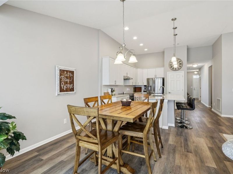 516 Cedar Crest Drive, Elyria, OH 44035 Photo 10