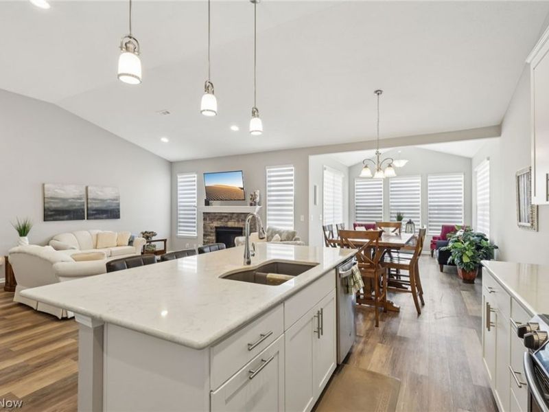 516 Cedar Crest Drive, Elyria, OH 44035 Photo 15