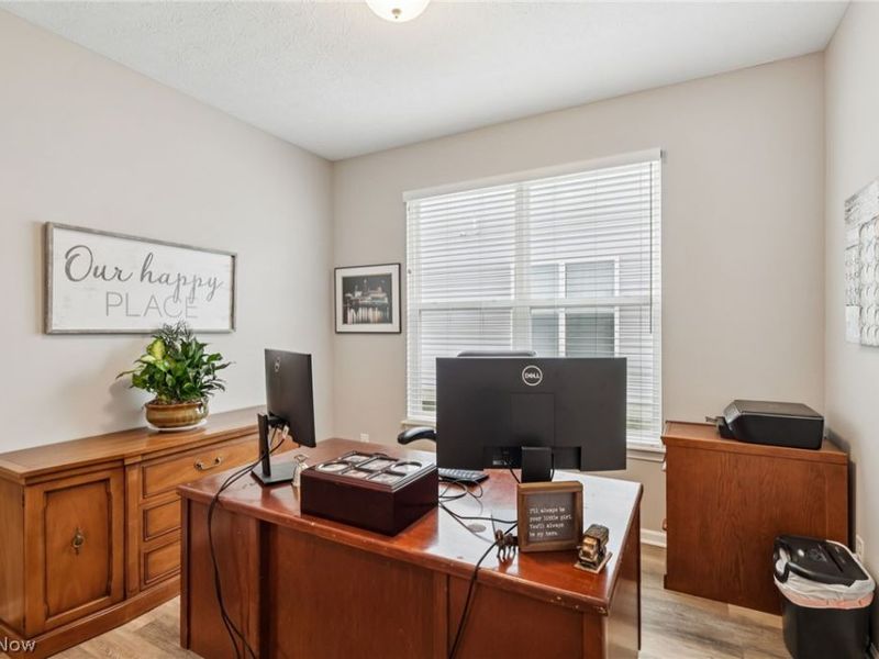 516 Cedar Crest Drive, Elyria, OH 44035 Photo 19