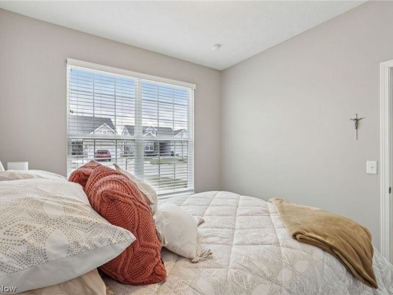 516 Cedar Crest Drive, Elyria, OH 44035 Photo 23