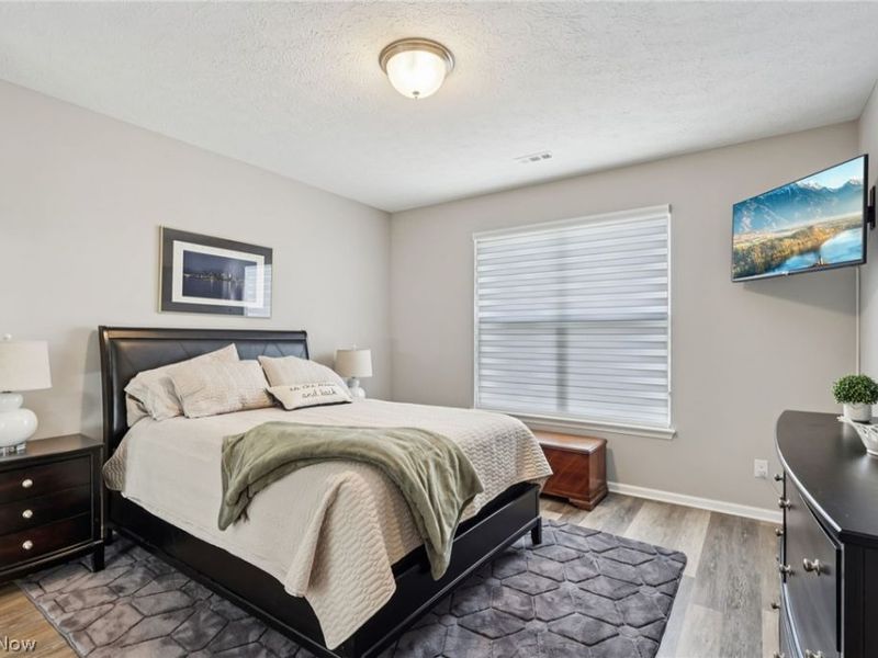 516 Cedar Crest Drive, Elyria, OH 44035 Photo 28