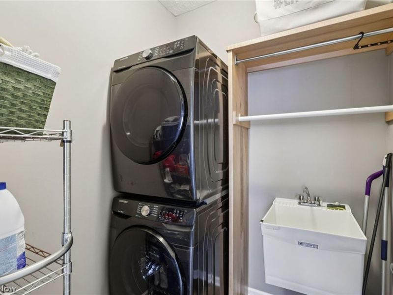 516 Cedar Crest Drive, Elyria, OH 44035 Photo 33