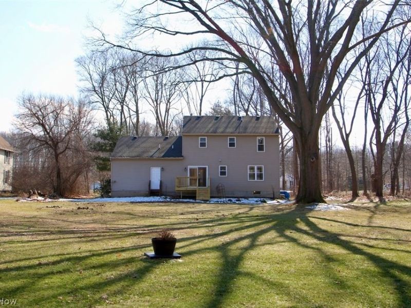 8865 Lake Shore Boulevard, Mentor, OH 44060 Photo 2