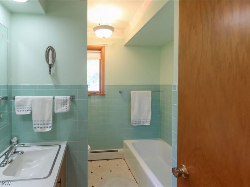 4908 Woodlawn Avenue, Newton Falls, OH 44444 Photo 19