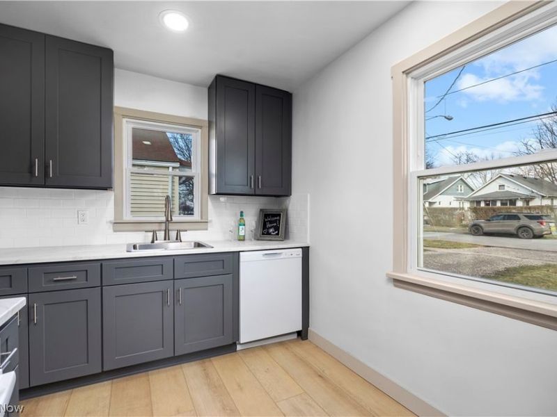 504 Furnace Street, Elyria, OH 44035 Photo 7