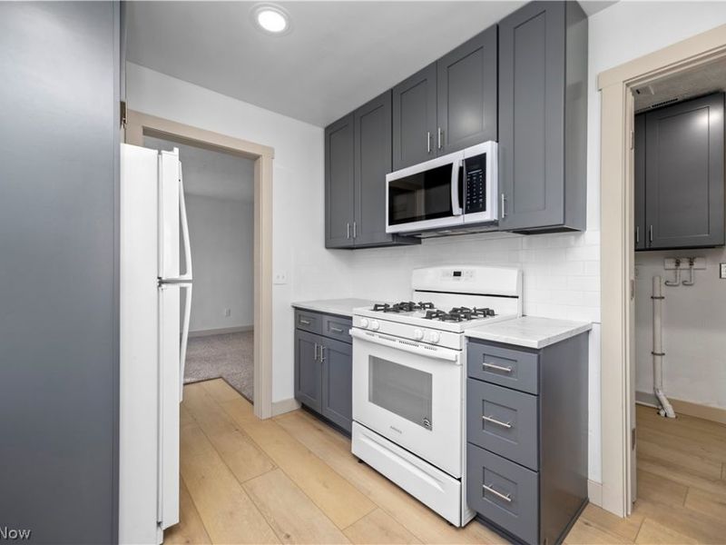 504 Furnace Street, Elyria, OH 44035 Photo 9