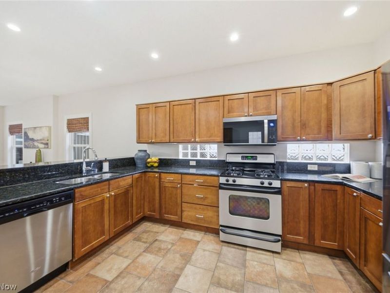 2134 W 6th Street, Cleveland, OH 44113 Photo 10