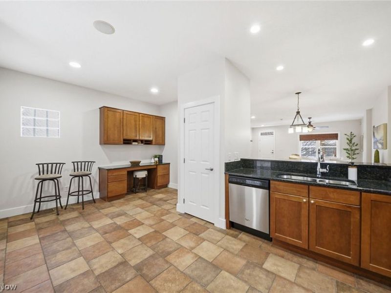 2134 W 6th Street, Cleveland, OH 44113 Photo 12