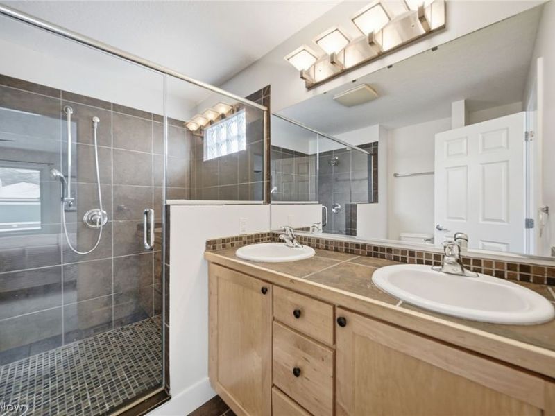 2134 W 6th Street, Cleveland, OH 44113 Photo 21