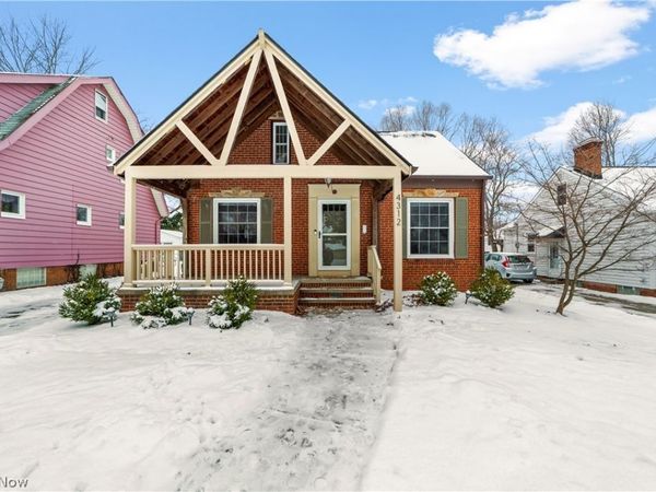 4312 W 211th Street, Fairview Park, OH 44126