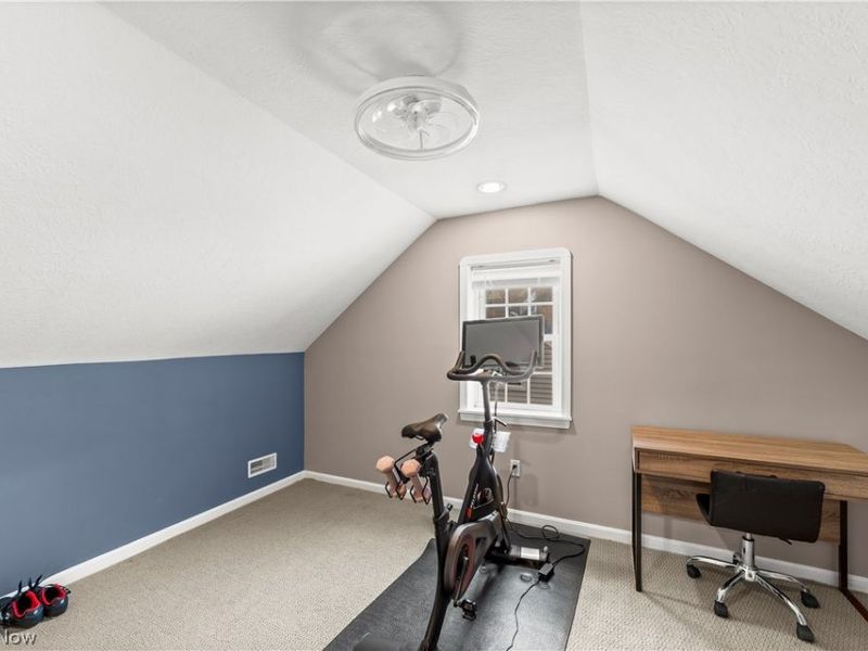 4312 W 211th Street, Fairview Park, OH 44126 Photo 25