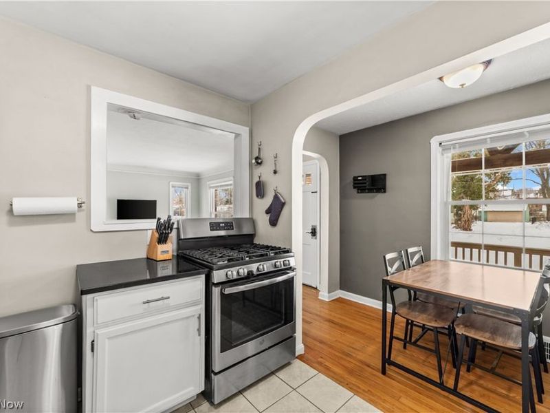 4312 W 211th Street, Fairview Park, OH 44126 Photo 9