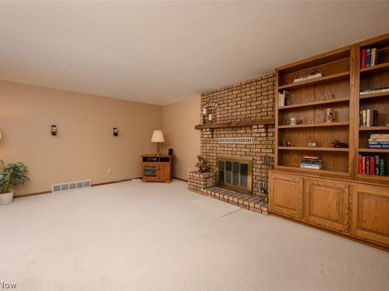 2479 Swathmore Circle NW, North Canton, OH 44720 Photo 10