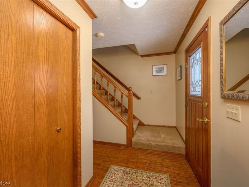 2479 Swathmore Circle NW, North Canton, OH 44720 Photo 2