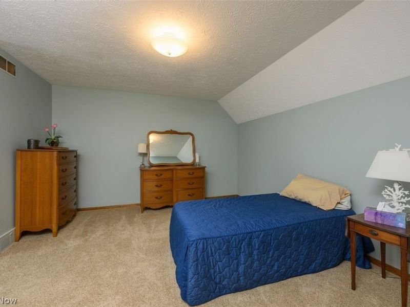 2479 Swathmore Circle NW, North Canton, OH 44720 Photo 21