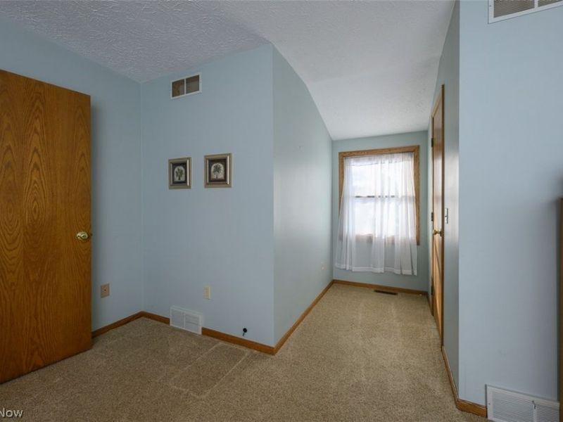 2479 Swathmore Circle NW, North Canton, OH 44720 Photo 22