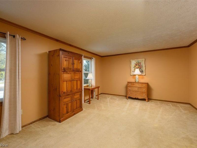 2479 Swathmore Circle NW, North Canton, OH 44720 Photo 4