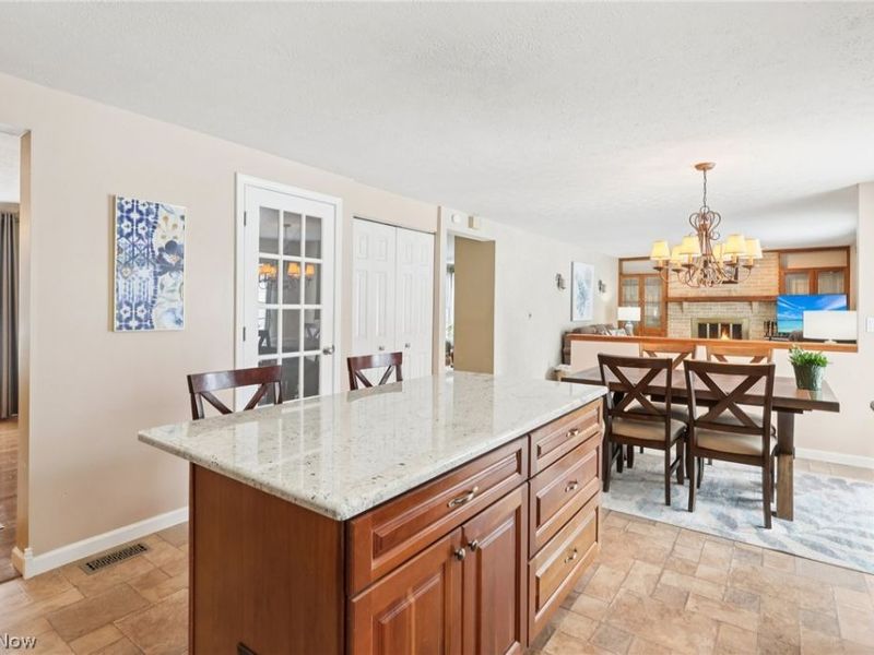 17163 Golden Star Drive, Strongsville, OH 44136 Photo 8