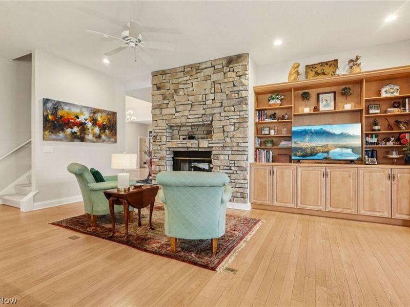 363 Glengarry Drive, Aurora, OH 44202 Photo 12