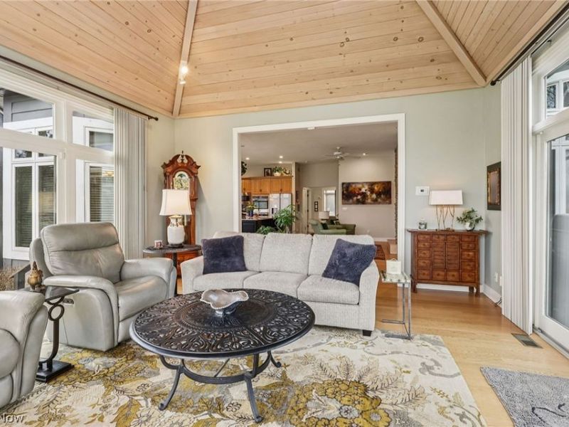 363 Glengarry Drive, Aurora, OH 44202 Photo 15