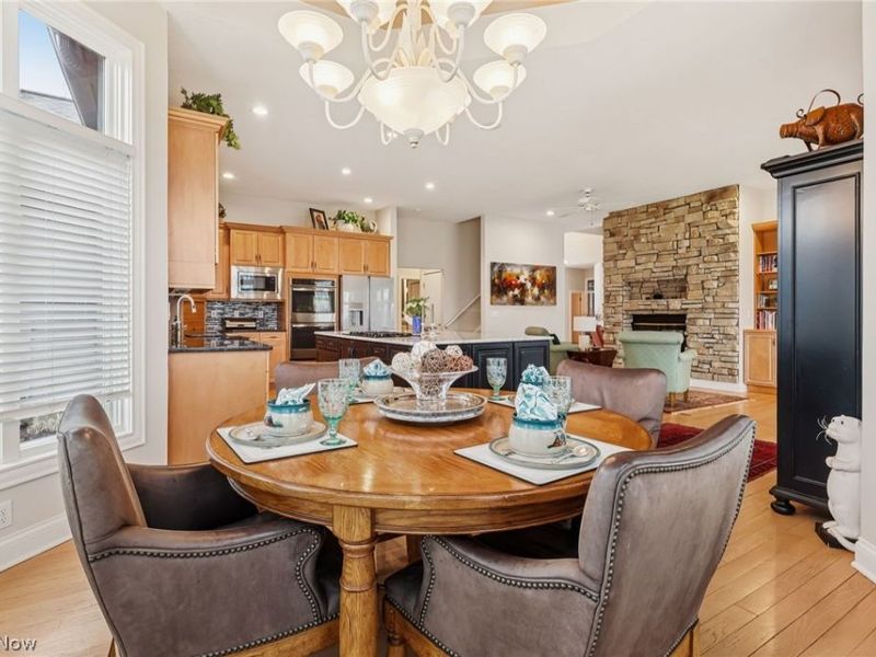 363 Glengarry Drive, Aurora, OH 44202 Photo 9