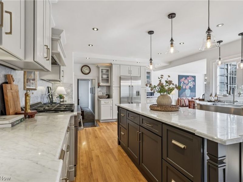 21276 Claythorne Road, Shaker Heights, OH 44122 Photo 10