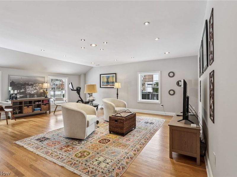 21276 Claythorne Road, Shaker Heights, OH 44122 Photo 15