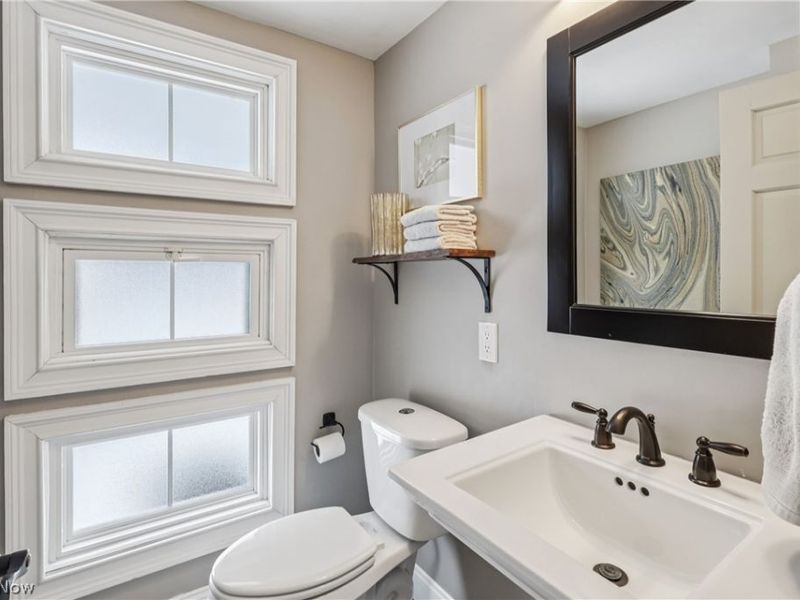 21276 Claythorne Road, Shaker Heights, OH 44122 Photo 18