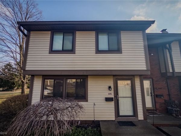 970 Hampton Ridge Drive, Akron, OH 44313