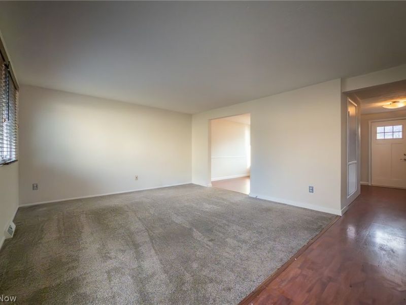 970 Hampton Ridge Drive, Akron, OH 44313 Photo 4