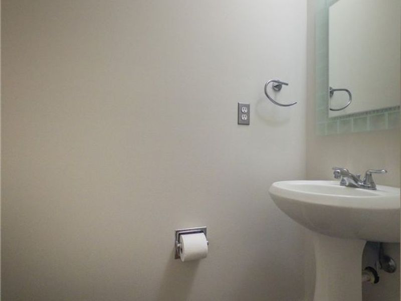 970 Hampton Ridge Drive, Akron, OH 44313 Photo 9