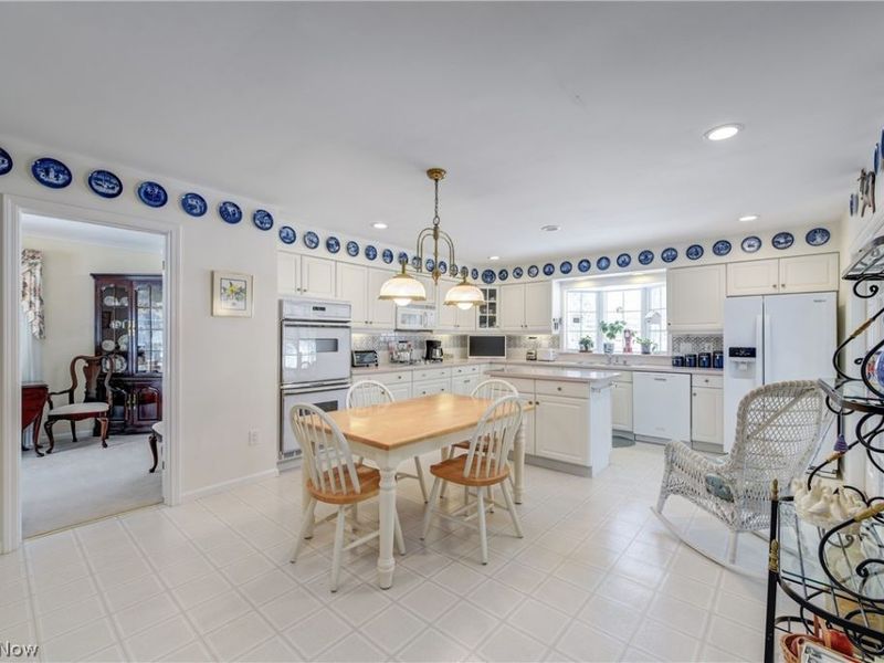 29500 Osborn Road, Bay Village, OH 44140 Photo 10