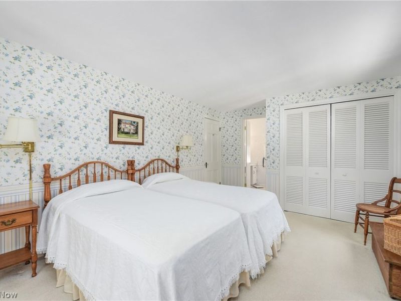 29500 Osborn Road, Bay Village, OH 44140 Photo 20