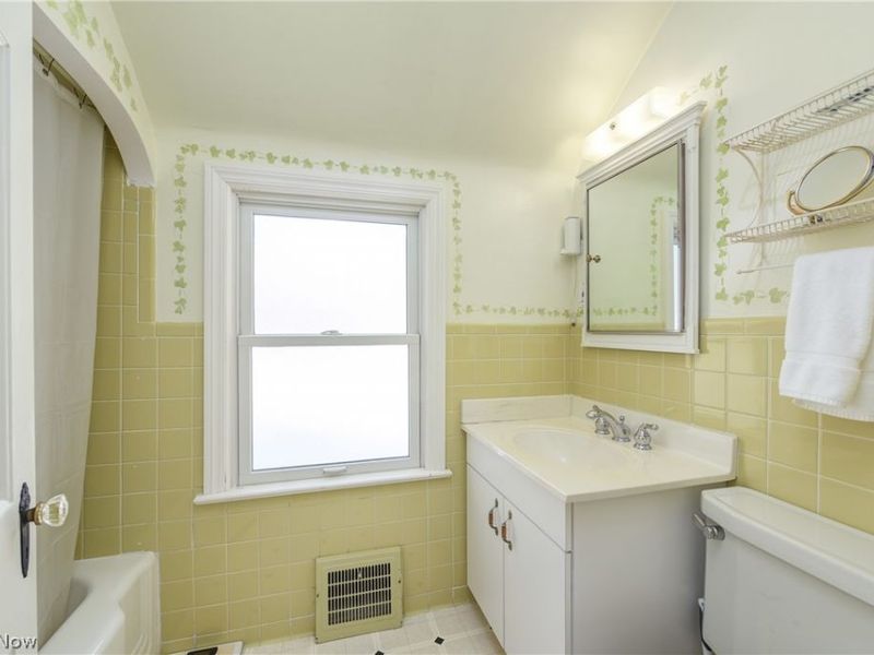 29500 Osborn Road, Bay Village, OH 44140 Photo 25