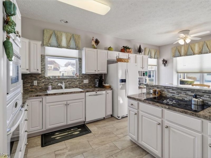 2135 Charles Court, Avon, OH 44011 Photo 13