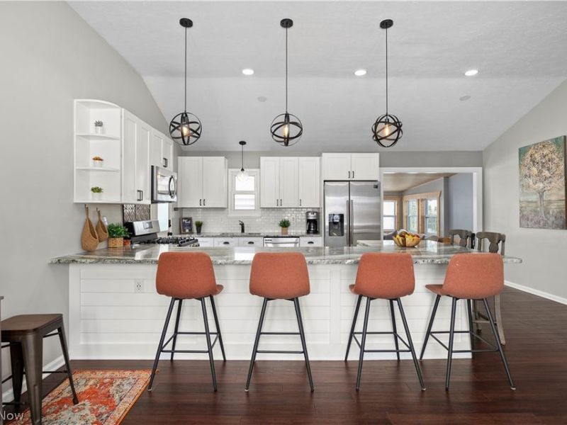 24856 Chase Drive, North Olmsted, OH 44070 Photo 4