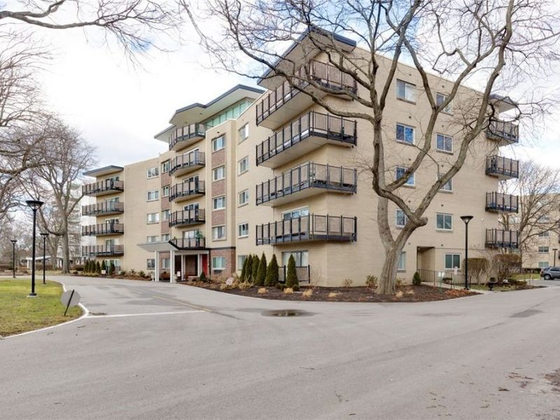 255 N Portage Path, Unit 108, Akron, OH 44303 Photo 1