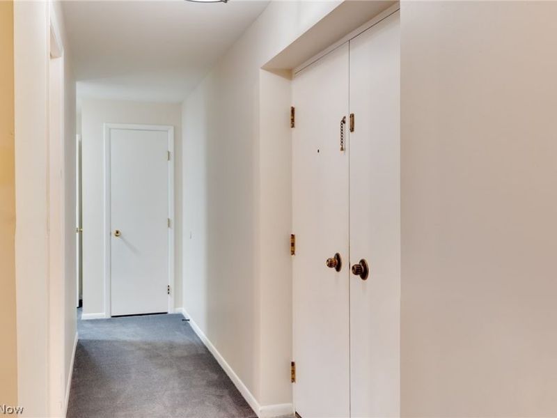 255 N Portage Path, Unit 108, Akron, OH 44303 Photo 17