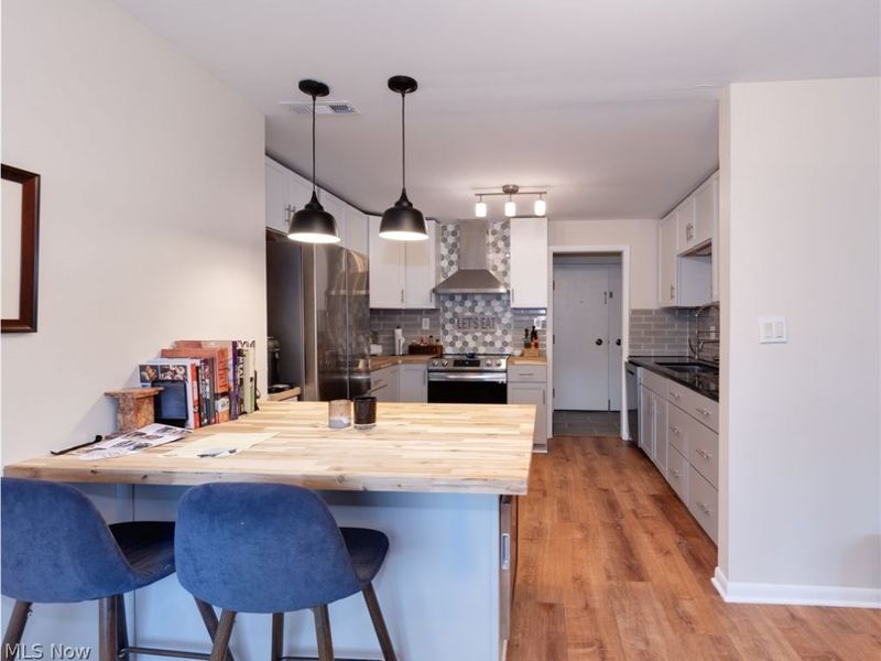 255 N Portage Path, Unit 108, Akron, OH 44303 Photo 3