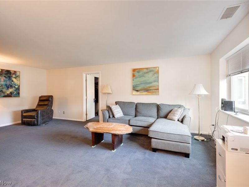 255 N Portage Path, Unit 108, Akron, OH 44303 Photo 9