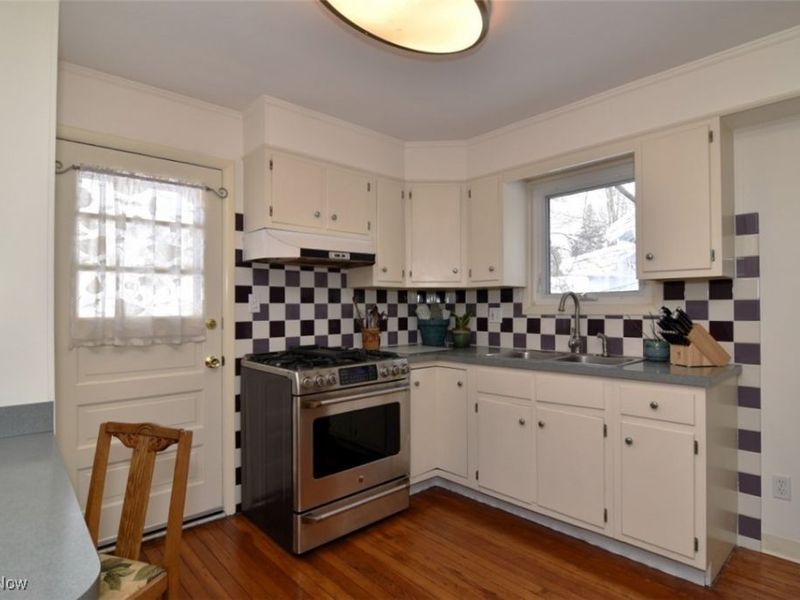 1514 Rydalmount Road, Cleveland, OH 44118 Photo 16