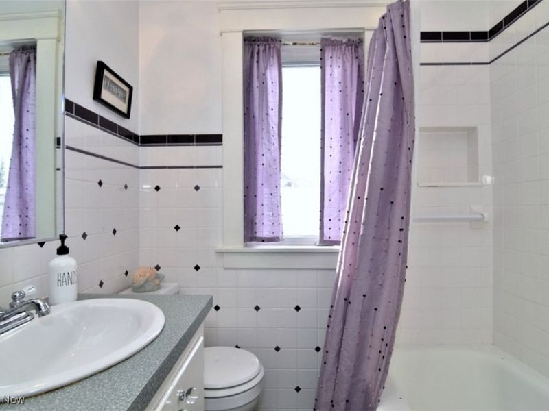 1514 Rydalmount Road, Cleveland, OH 44118 Photo 29