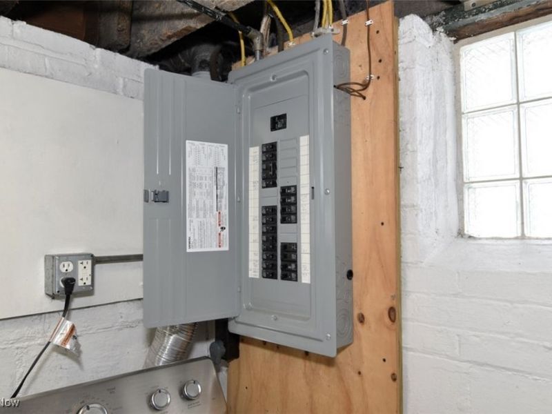 1514 Rydalmount Road, Cleveland, OH 44118 Photo 39