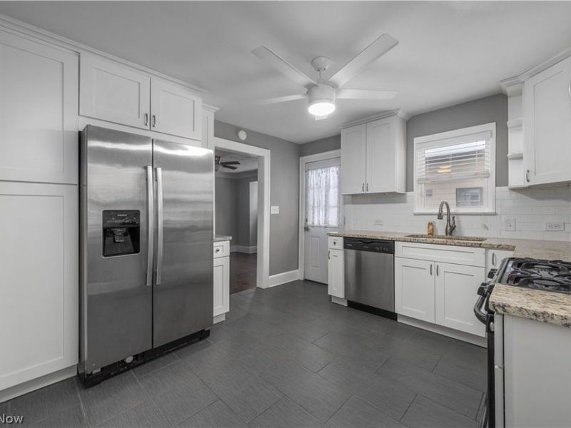 1647 Lauderdale Avenue, Lakewood, OH 44107 Photo 18