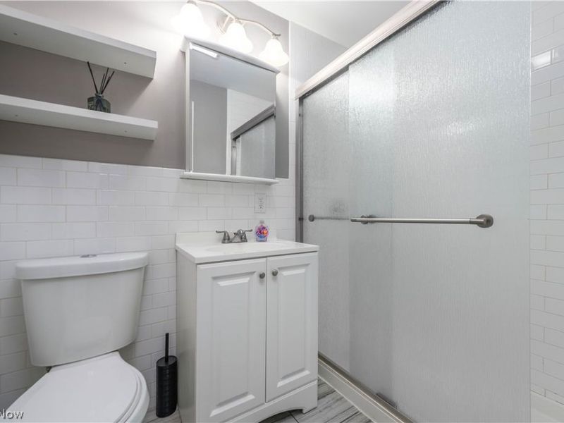 1647 Lauderdale Avenue, Lakewood, OH 44107 Photo 29